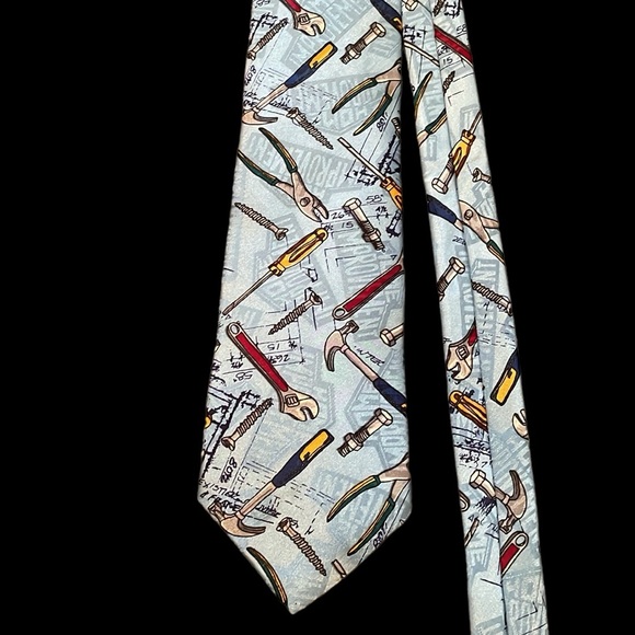 Vintage Home Improvement Tooling Around Necktie - Picture 2 of 4